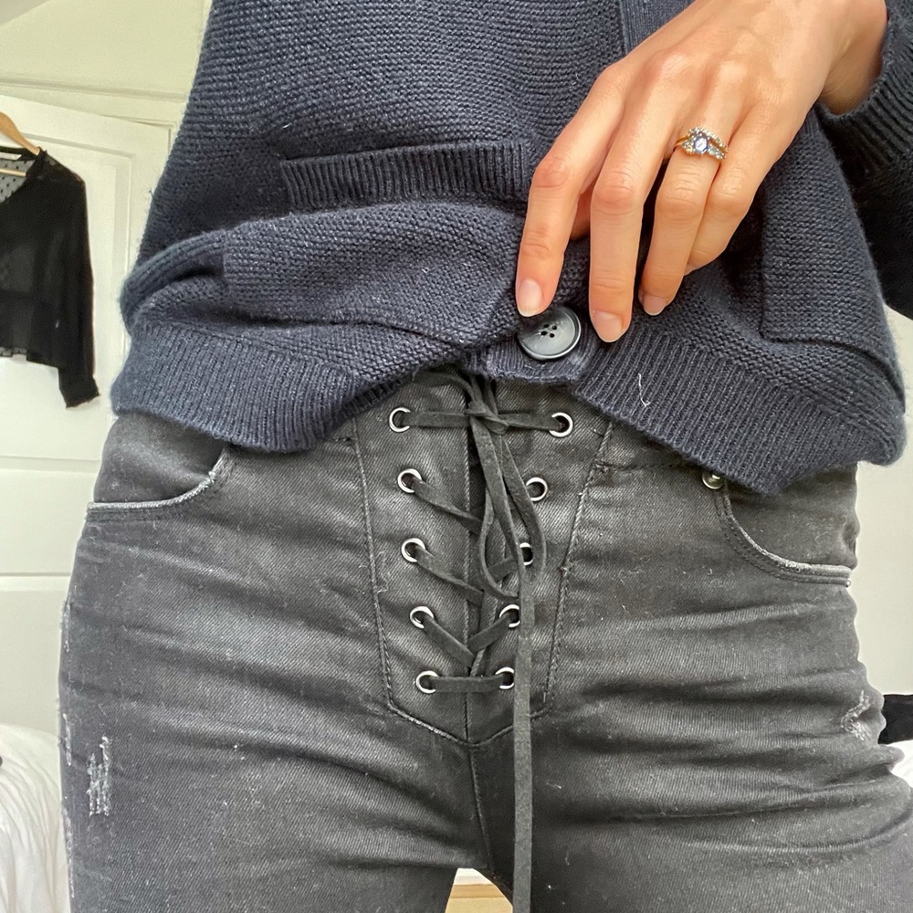 ASOS jeans size 27 beautiful closure